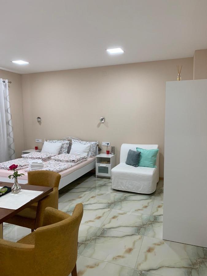 Lilly Apartment Palic Ngoại thất bức ảnh